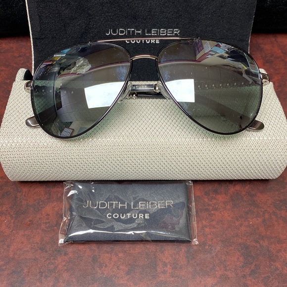 Judith Lieber Couture MadeinItaly Crystal Top Bottom Frames Oversized Aviators - Picture 1 of 16